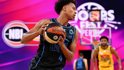 澳洲高潜力侧翼新星不将参加选秀大会，他是老鹰后场大闸的弟弟？