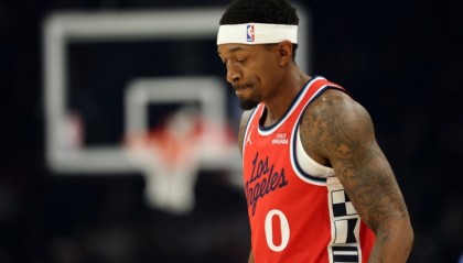 在线体育-What if？快船遭勇士淘汰 新援比尔赛季报销&amp;本赛季只出战6场